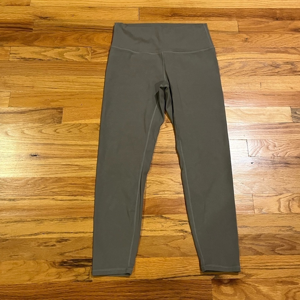ZYIA Active Gray 7/8 Leggings 6-8